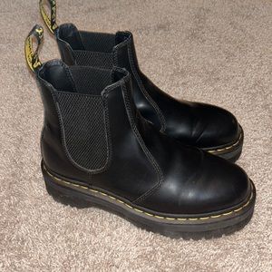 2976 SMOOTH LEATHER PLATFORM CHELSEA BOOTS - Size EU 42/ US M 9/ USL 10